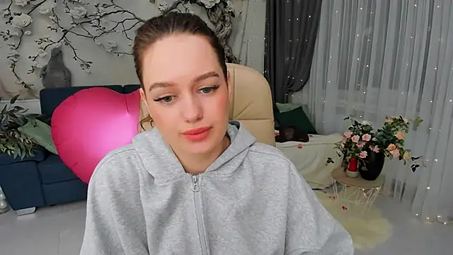 MiracleCurly live sex cam