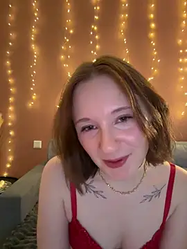 AlinaFoxyy live sex cam