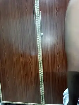 01Mona's cam snapshot