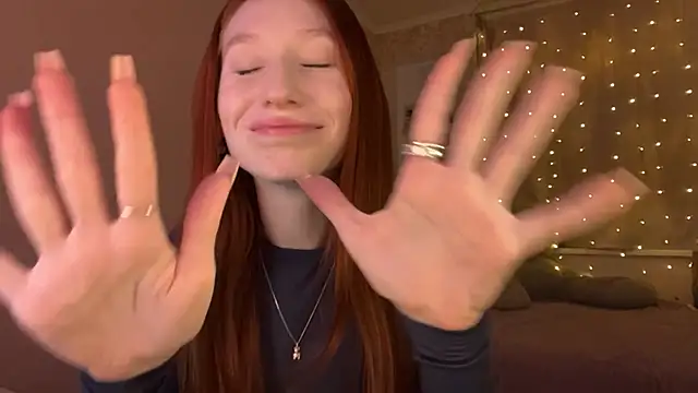 stella_foxi's cam snapshot