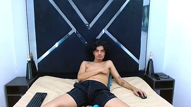 SamiSaturno's cam snapshot