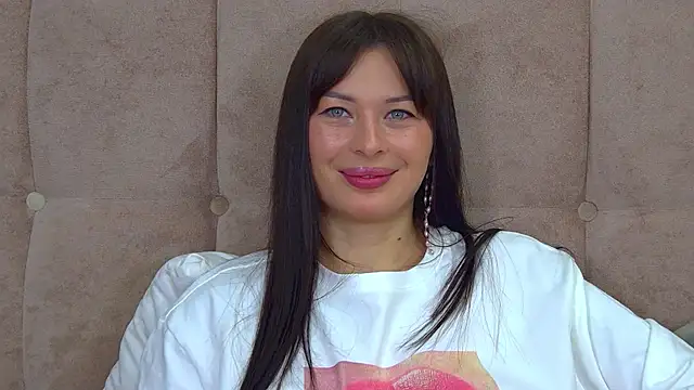 AlexandraBloom's cam snapshot