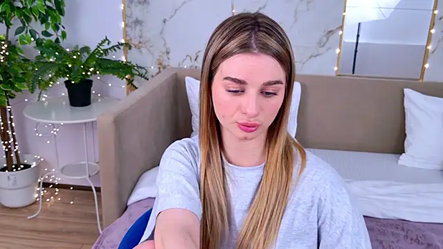 SweetyLicky's cam snapshot