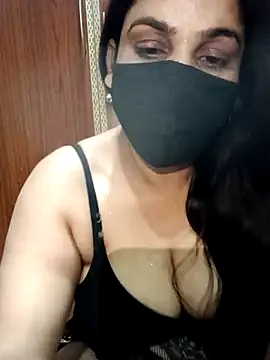 01Mona's cam snapshot