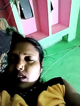 Cm_pooja's cam snapshot