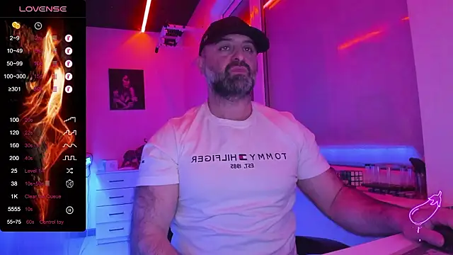 HAIR-MAN's cam snapshot