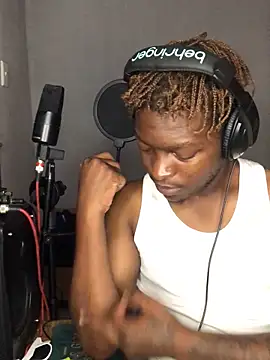 Redfucks333 live sex cam