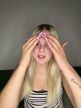 Allylove03's cam snapshot