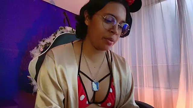 Emmapark_'s cam snapshot