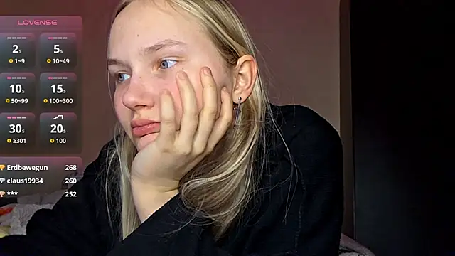 KarinRobertson's cam snapshot