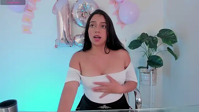 luna_cute__'s cam snapshot