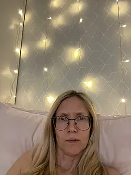 MollyStory live sex cam