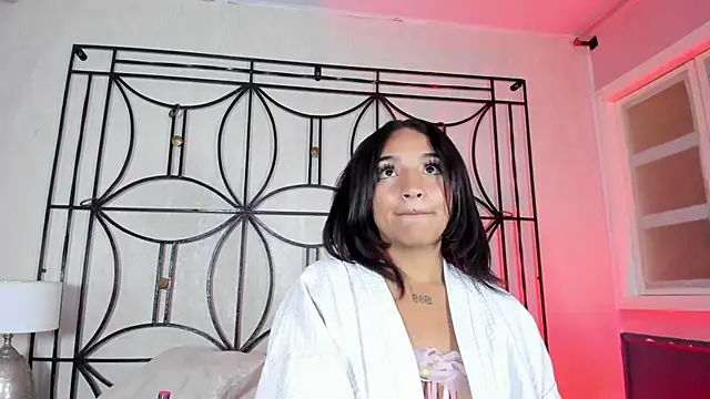 Manelyk_evanss_'s cam snapshot