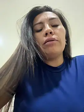 LIZ-06_'s cam snapshot