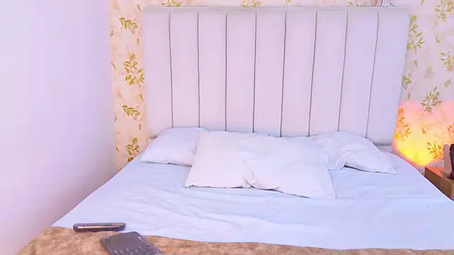 Celeste_Clarke's cam snapshot