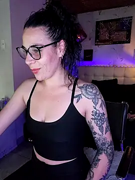 mia_velvet1's cam snapshot