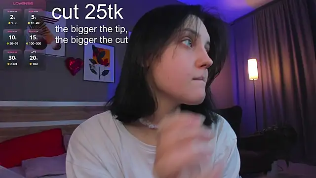 hey_tessa's cam snapshot