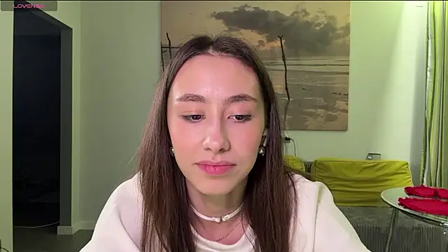 DeliaPesta's cam snapshot