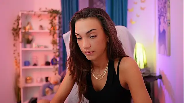 Alexis_Love_'s cam snapshot