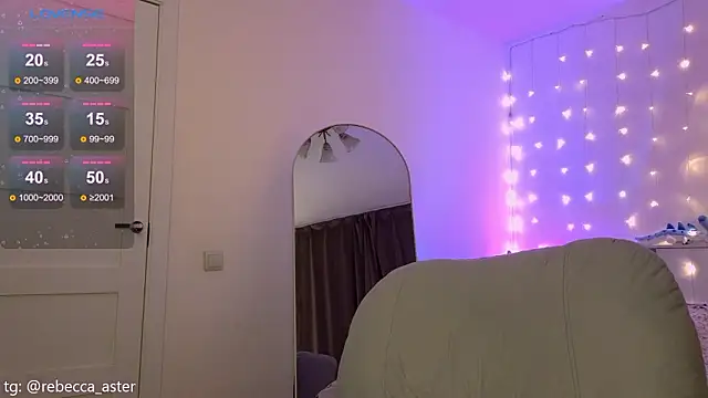 RebeccaAster's cam snapshot