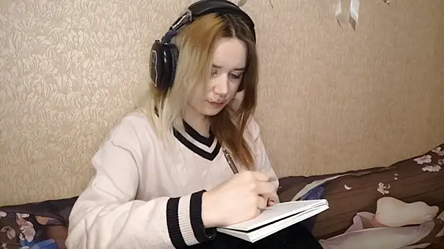 MilaTyan's cam snapshot