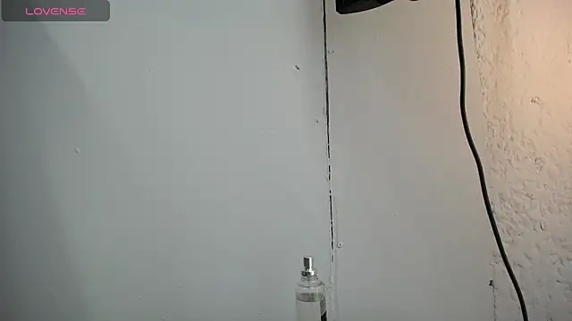 Caitlyn-Joness_ live sex cam