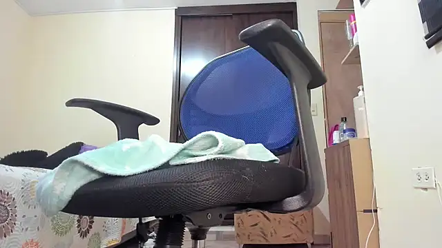 Amy_Walker's cam snapshot