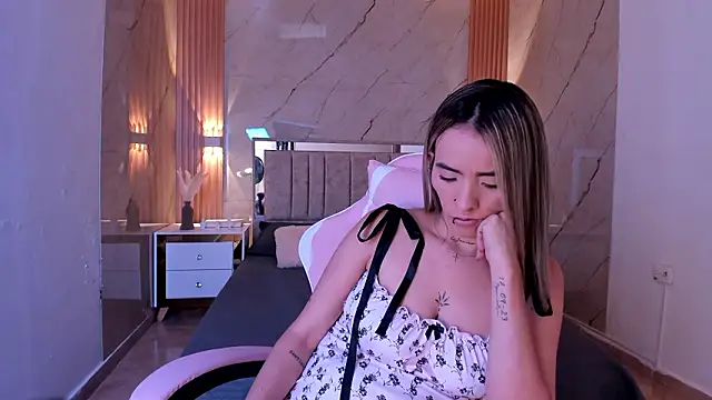 your_whore_Salome's cam snapshot