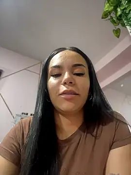 Naatalia live sex cam