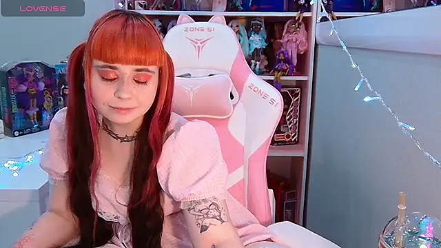 Naomi_Storm live sex cam