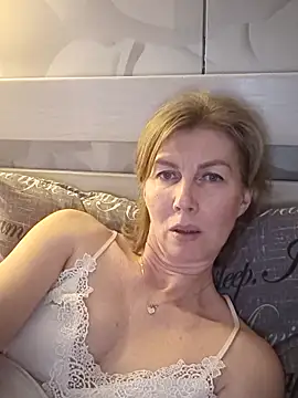 stellahere8's cam snapshot