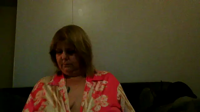 Sylviastar46 live sex cam