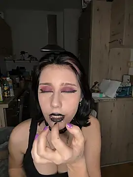 FuckFinya live sex cam