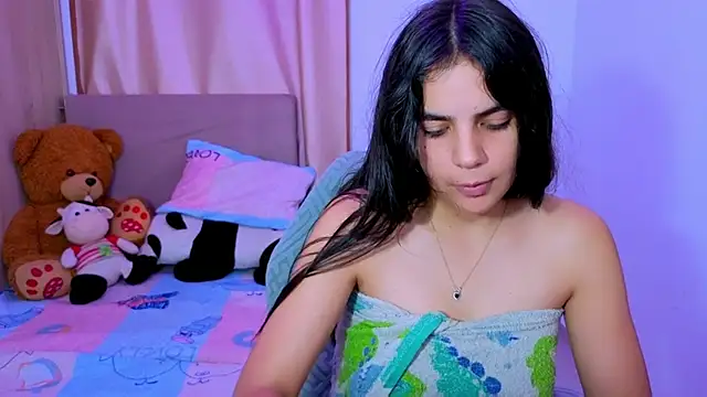 _elenna's cam snapshot