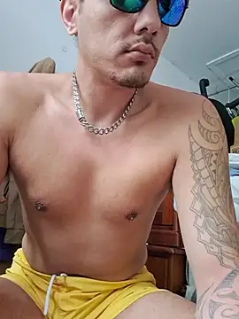 TAIZWRLD live sex cam