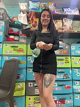 Lucy_699 live sex cam