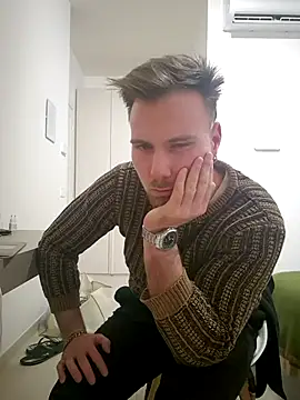 mrlyuis live sex cam