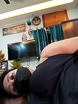 Cute-mona live sex cam