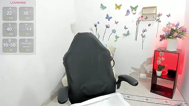 zulay_bigtits's cam snapshot