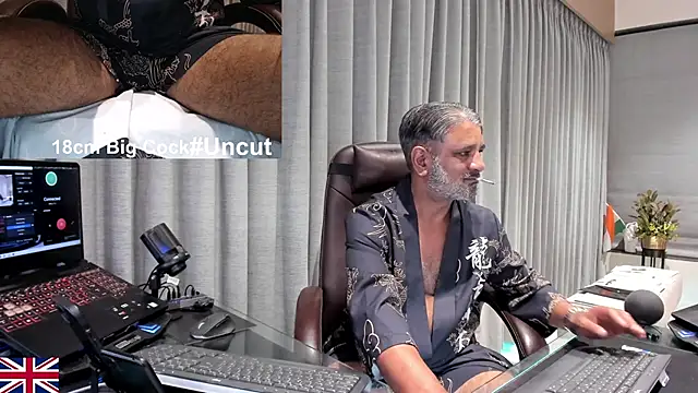 OnlineBossUK live sex cam