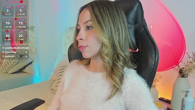 LuuluBerry's cam snapshot