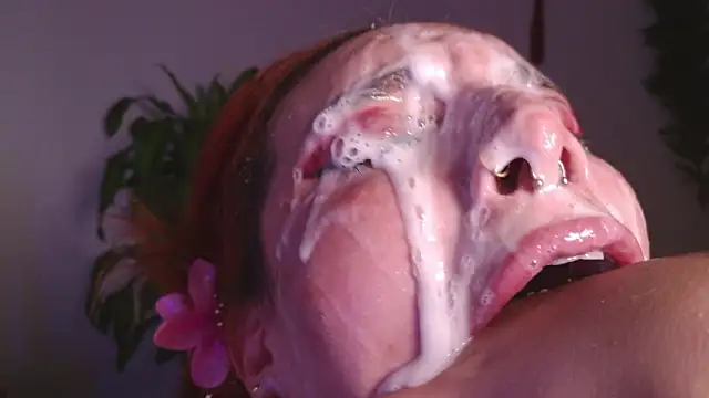 bri_von_dhara__'s cam snapshot