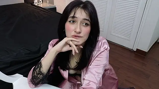 AlessandraLB's cam snapshot