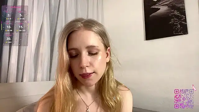 Alice_meow15's cam snapshot