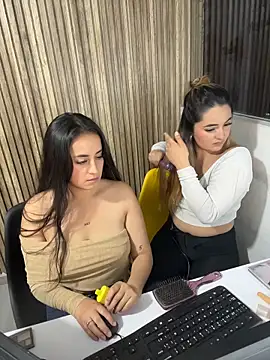 Antonella_Julieta live sex cam