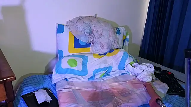 mommysarax's cam snapshot