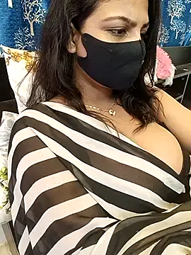 Divya_girl live sex cam