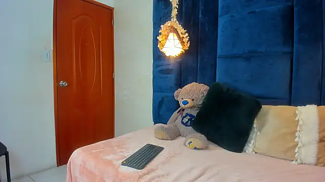 AFRODITAARGENNUS live sex cam