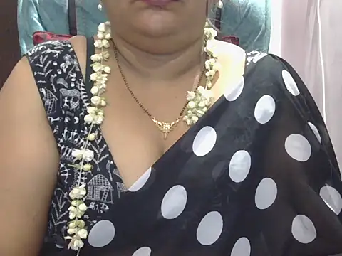 Nisha-telugu live sex cam