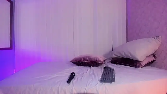 Pamela_Johnsonn's cam snapshot